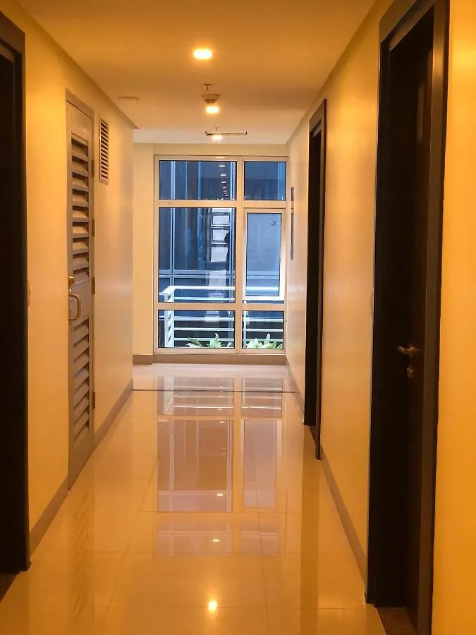 101 Newport Boulevard-Favila Condotel Unit Near Airport Pasay