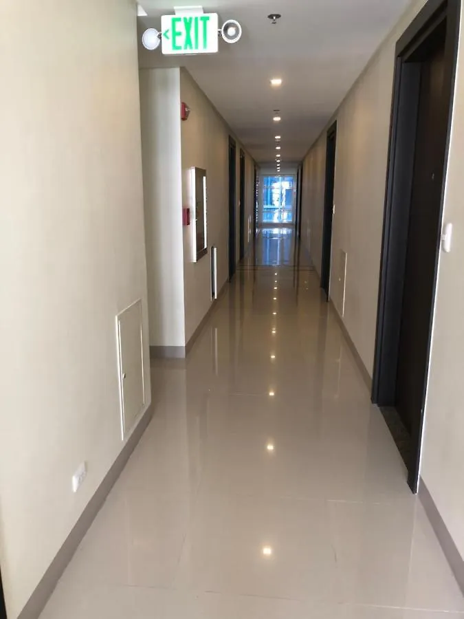 Aparthotel 101 Newport Boulevard-Favila Condotel Unit Near Airport Pasay